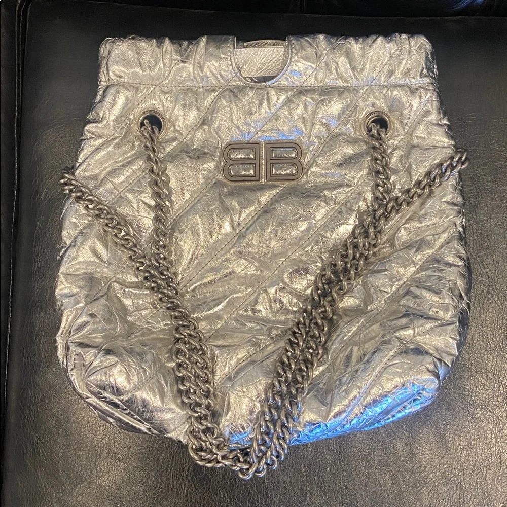 Metallic Silver Quilted Crush Tote Small - Picture 3 of 7